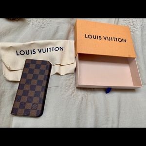Louis Vuitton IPhone 7 Plus case Authentic